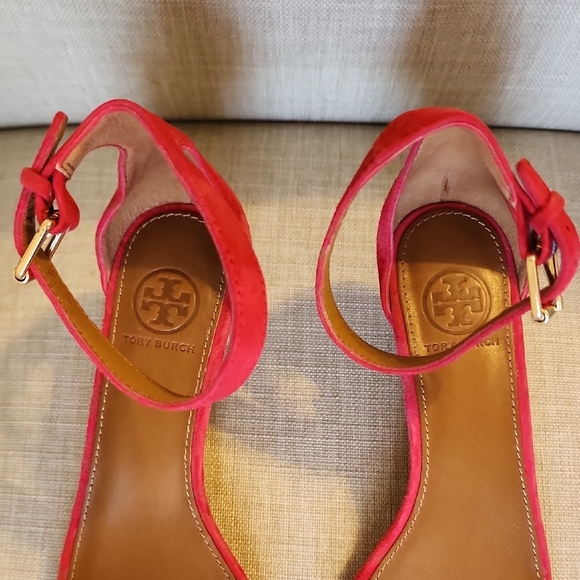 Tory Burch Savannah Wedge Red Suede Sandal Size 7.5 - Picture 2 of 7